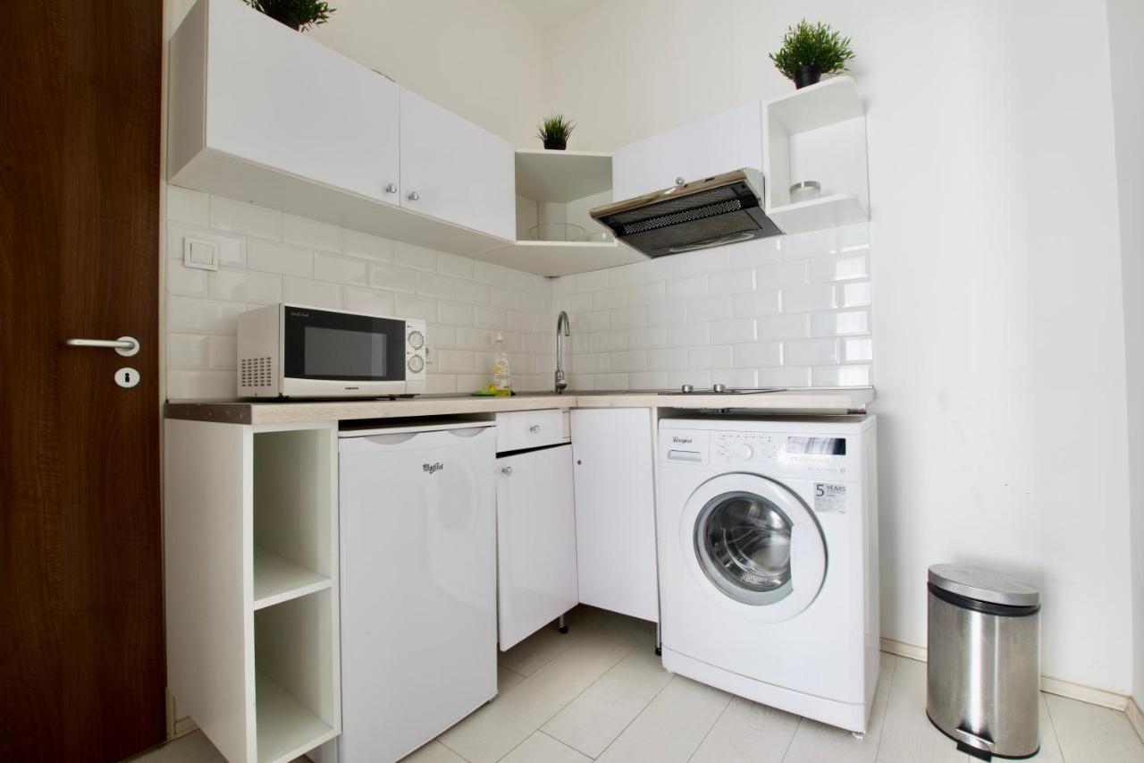 Premium Apartments By Hi5 - Astoria Square 부다페스트 외부 사진